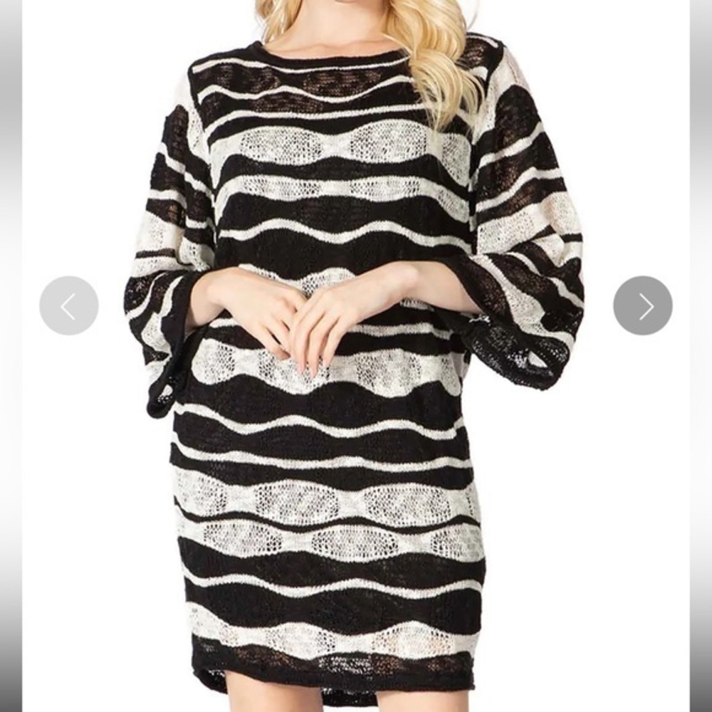 Vertigo Paris Multicolor Waves Knit Dress